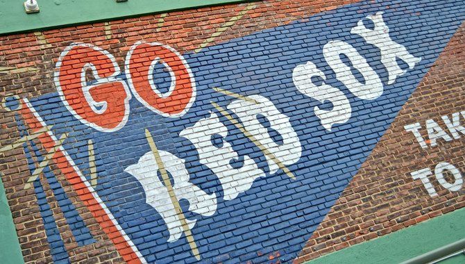 Boston Red Sox signs deal with DraftKings as exclusive DFS provider