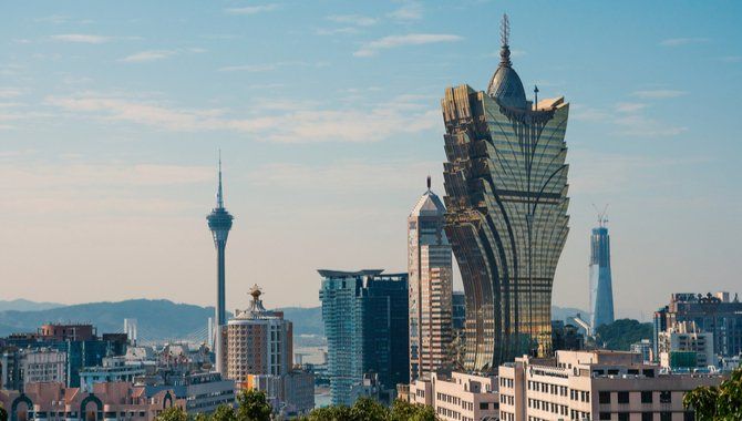 Macau announces two-week ban on flights from overseas